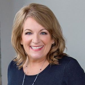 Meet your Posher, Paula